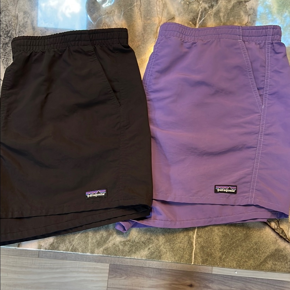 Patagonia Black and Lavender Baggies Shorts Size XL